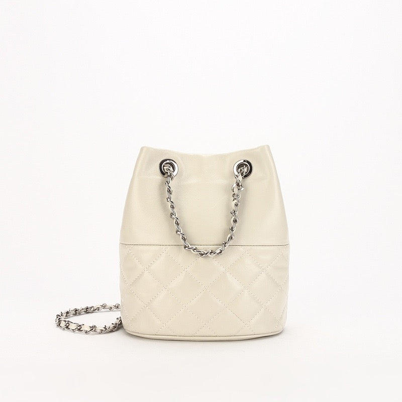 Women’s Genuine Leather Quilted Chain Bucket Bag | Effortless Everyday Elegance