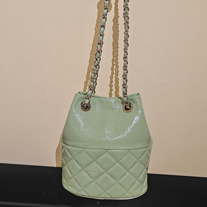 Women’s Genuine Leather Quilted Chain Bucket Bag | Effortless Everyday Elegance