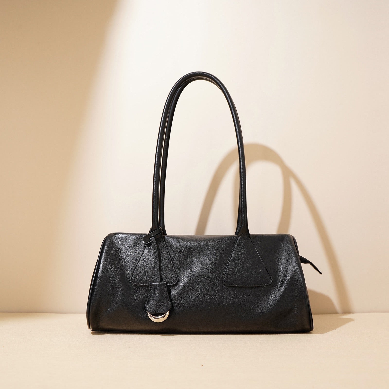 Women’s Genuine Leather Triangle Barrel Shoulder Bag | Effortless Vintage Poise