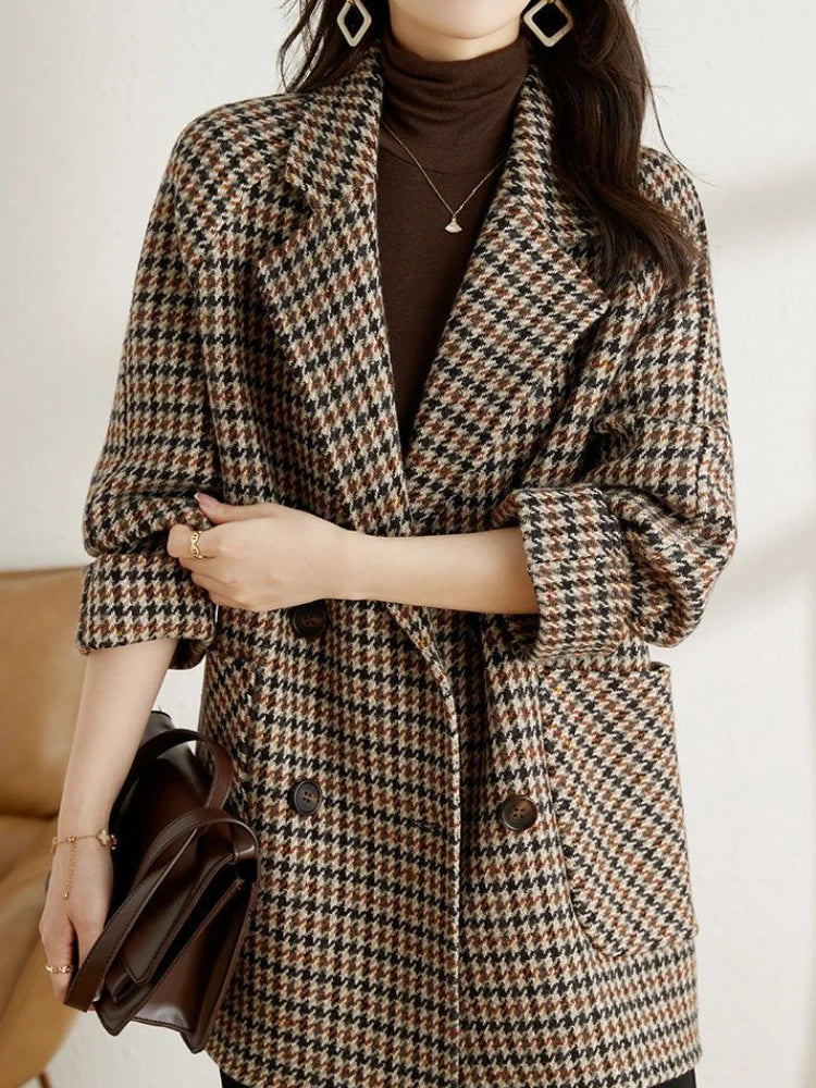 Houndstooth Tailored Coat | Effortless Autumn Sophistication