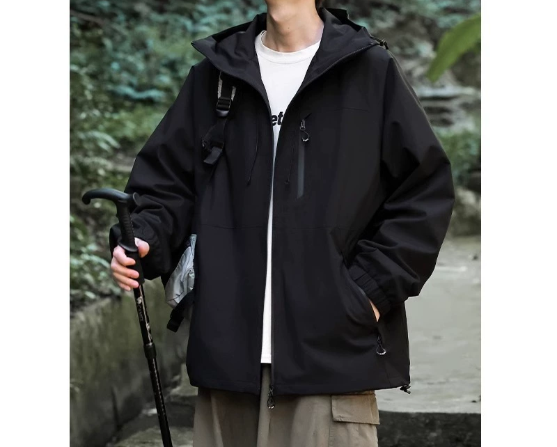 Men’s Hooded Outdoor Jacket | Timeless Weather-Ready Quiet Confidence