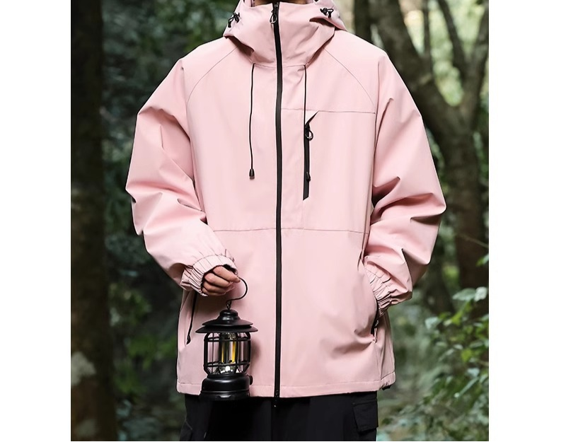 Men’s Hooded Outdoor Jacket | Timeless Weather-Ready Quiet Confidence