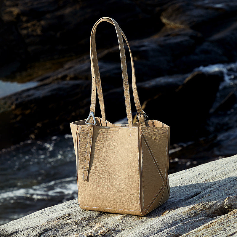 Women’s Camel Textured Leather Shoulder Tote | Effortless Elegance