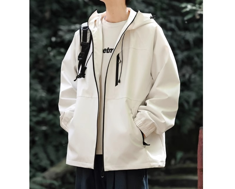 Men’s Hooded Outdoor Jacket | Timeless Weather-Ready Quiet Confidence
