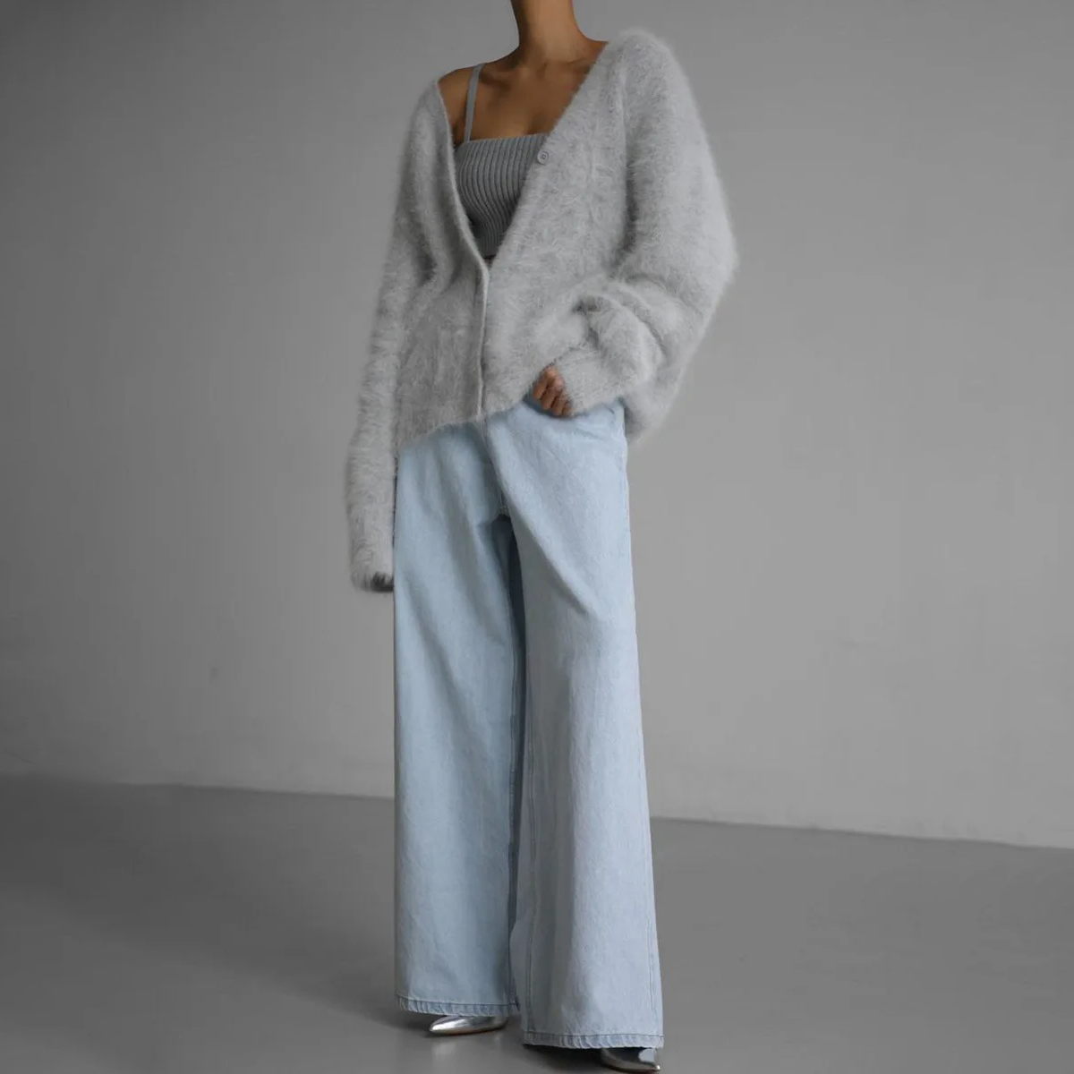 Luxe Performance Knit Cardigan | Effortless Comfort and Timeless Sophistication
