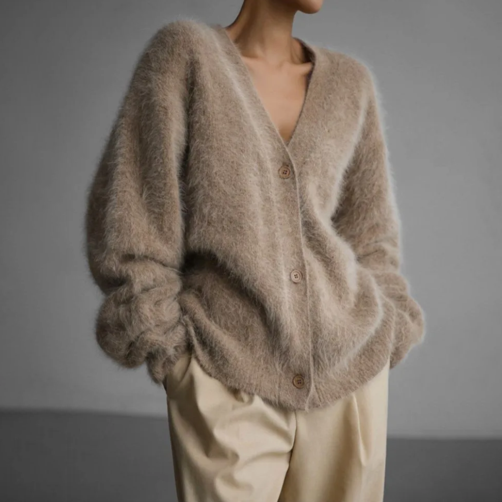 Luxe Performance Knit Cardigan | Effortless Comfort and Timeless Sophistication
