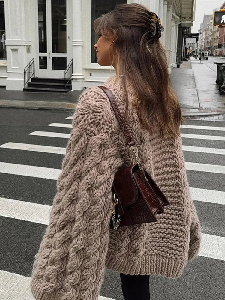 Chunky Oversized Knit Sweater | Effortless Everyday Quiet Luxury