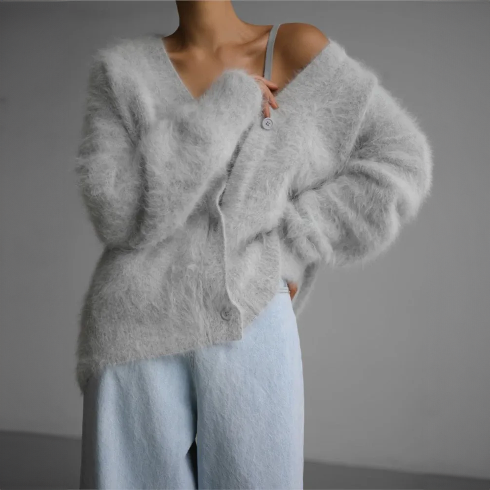 Luxe Performance Knit Cardigan | Effortless Comfort and Timeless Sophistication