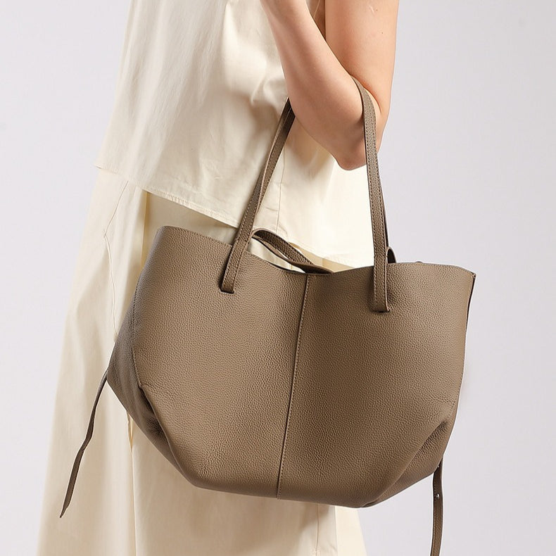 Women’s Pebbled Leather Tote Bag With Pouch | Effortless Sophistication